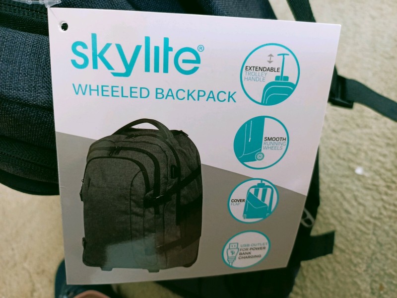 aldi backpack with wheels