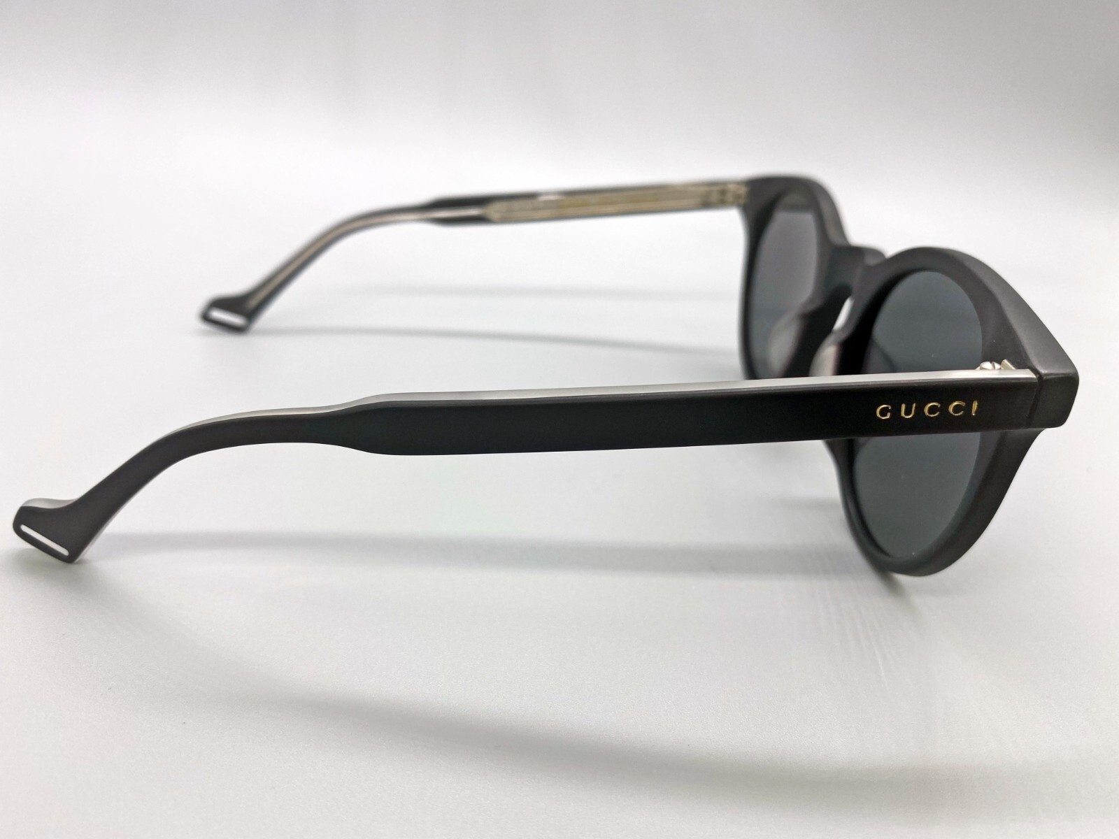 Pre-owned Gucci Gg0736s 001 Unisex Sunglasses. Matte Black Frame, Gray Lenses. 47_24-145