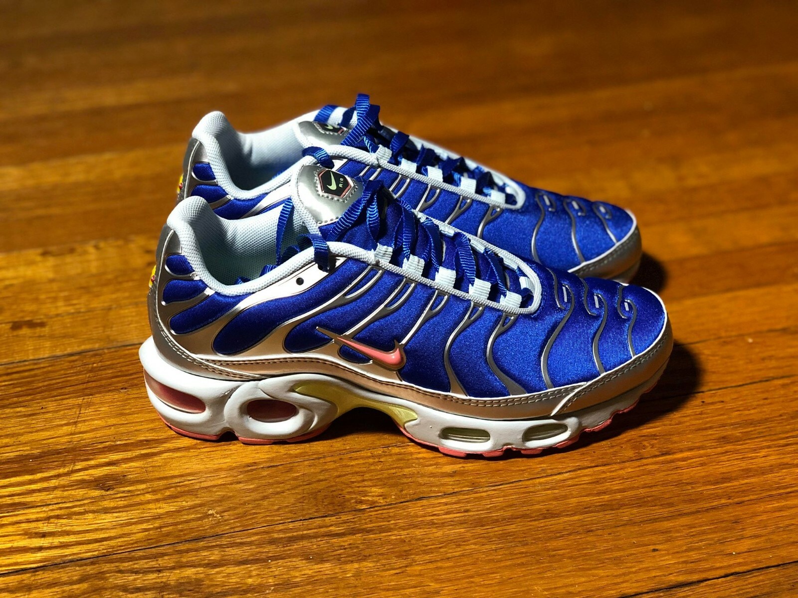 air max plus hyper royal