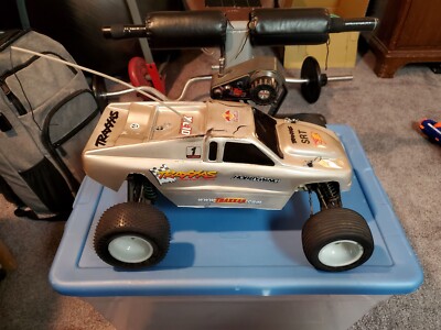 Traxxas ラジコン用バナー 中古 Traxxas ラジコン用バナー 中古