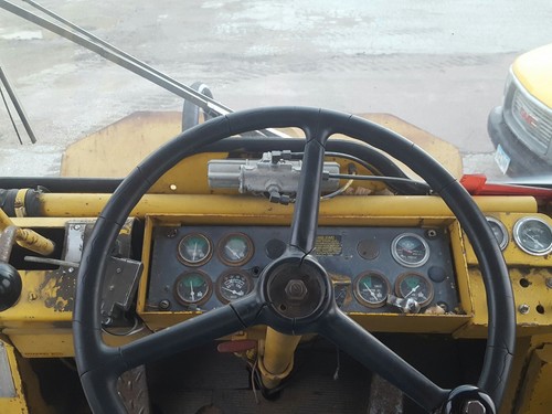 DRESSER 65C Wheel Loader, runs great, needs a little work, great for snow!