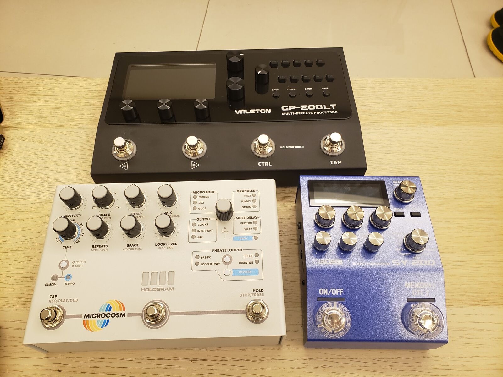 BOSS SY-200 Synthesizer Guitar Synthesizer Effects from BOSS SY-200 Synthesizer Guitar Synthesizer Effects from
