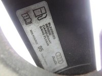 Audi A8 4H D4 09-17 Scharnier Arm für Tankdeckel Tankklappe X7S Audi A8 4H D4 09-17 25.04.2012 4H0809857B gebraucht Vorschau 6
