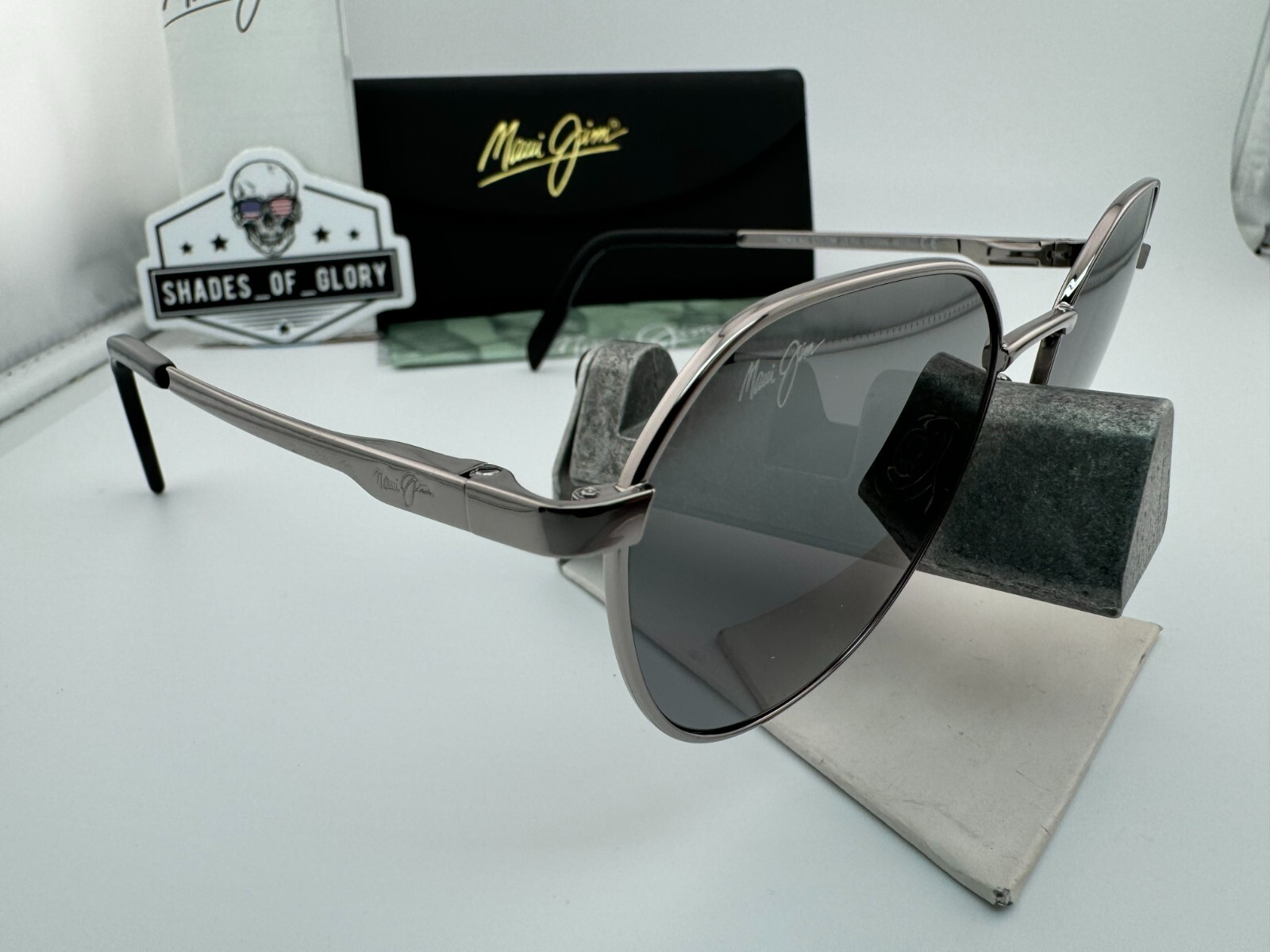 Pre-owned Maui Jim Hukilau Mj 845-11 Silver To Black Dual Mirror Polarized Sunglasses