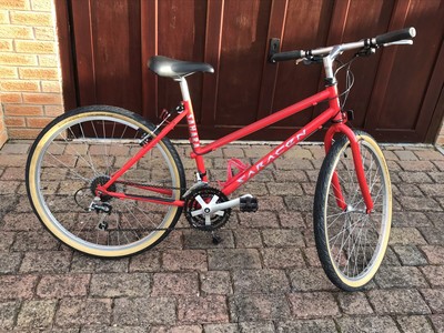 Retro LADIES Saracen 26” Wheel Mountain Bike