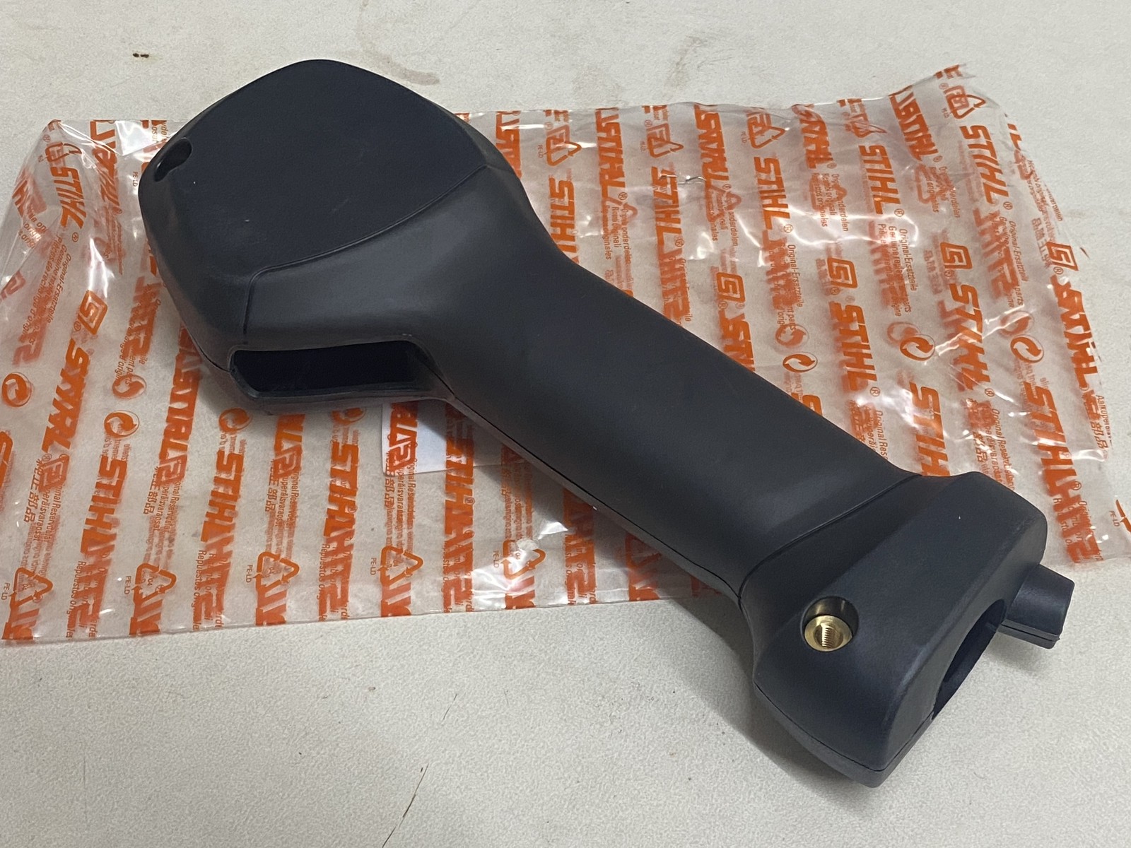 STIHL OEM CONTROL HANDLE HOUSING 4180-790-0301 - Picture 1 of 2