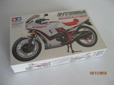 Tamiya 1/12 Honda Integra VT250F motorcycle plastic kit sealed./box