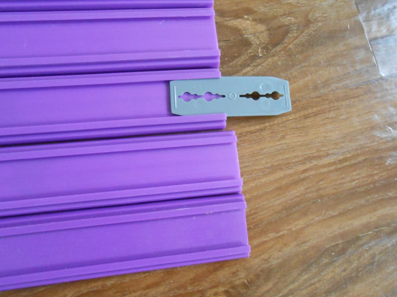 Vintage 1990s Hot Wheels Flame Track Purple 5 pcs. 20