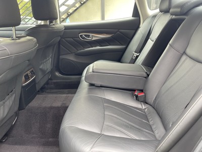 image 9 of interior