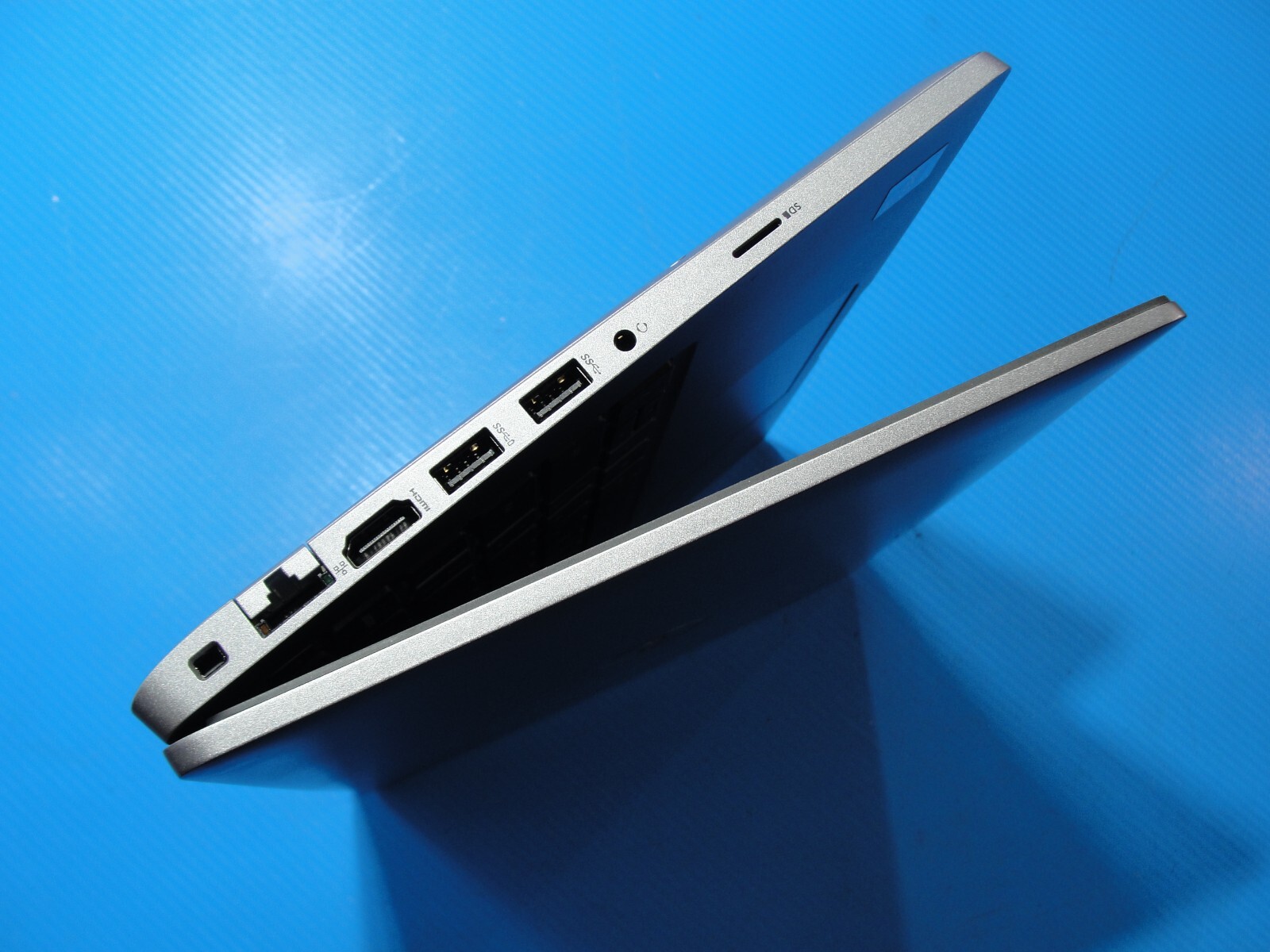 Dell Latitude 5420 14" FHD i5-1135G7 8GB RAM 256GB SSD Windows 11 Pro + Charger - Thumbnail 15