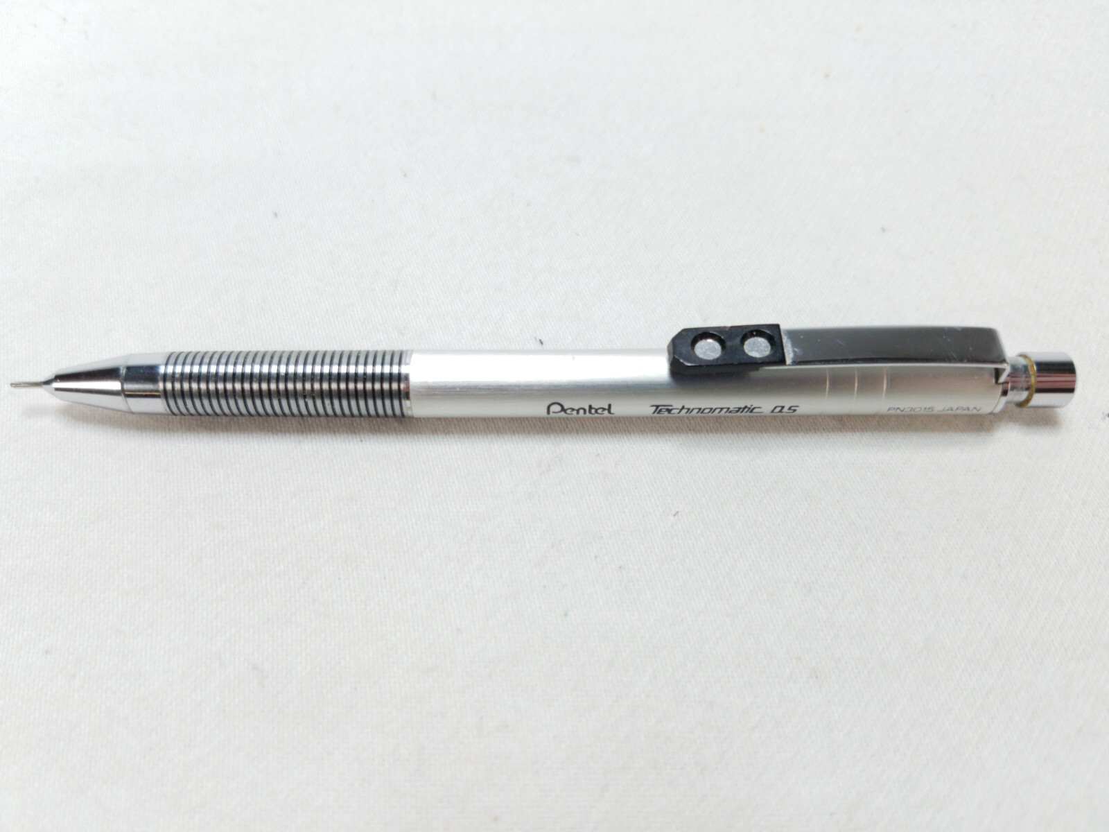 さ*ち様 Pentel Technomatic PN3015 0.5 シャープペ Pentel Technomatic 0.5mm Mechanical Pencil PN3015 Silver