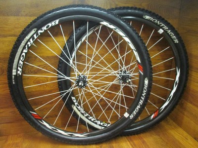 bontrager race rear wheel