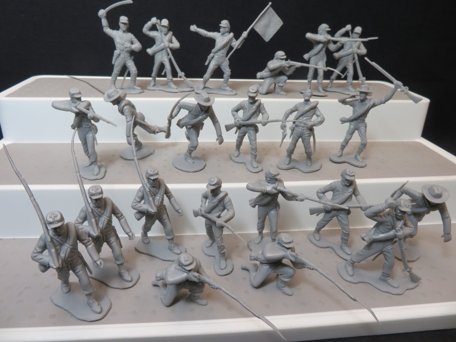 THE CONFEDERATE SOLDIER フィギュア Marx/CTS Civil War Confederate infantry, 22 figures in all
