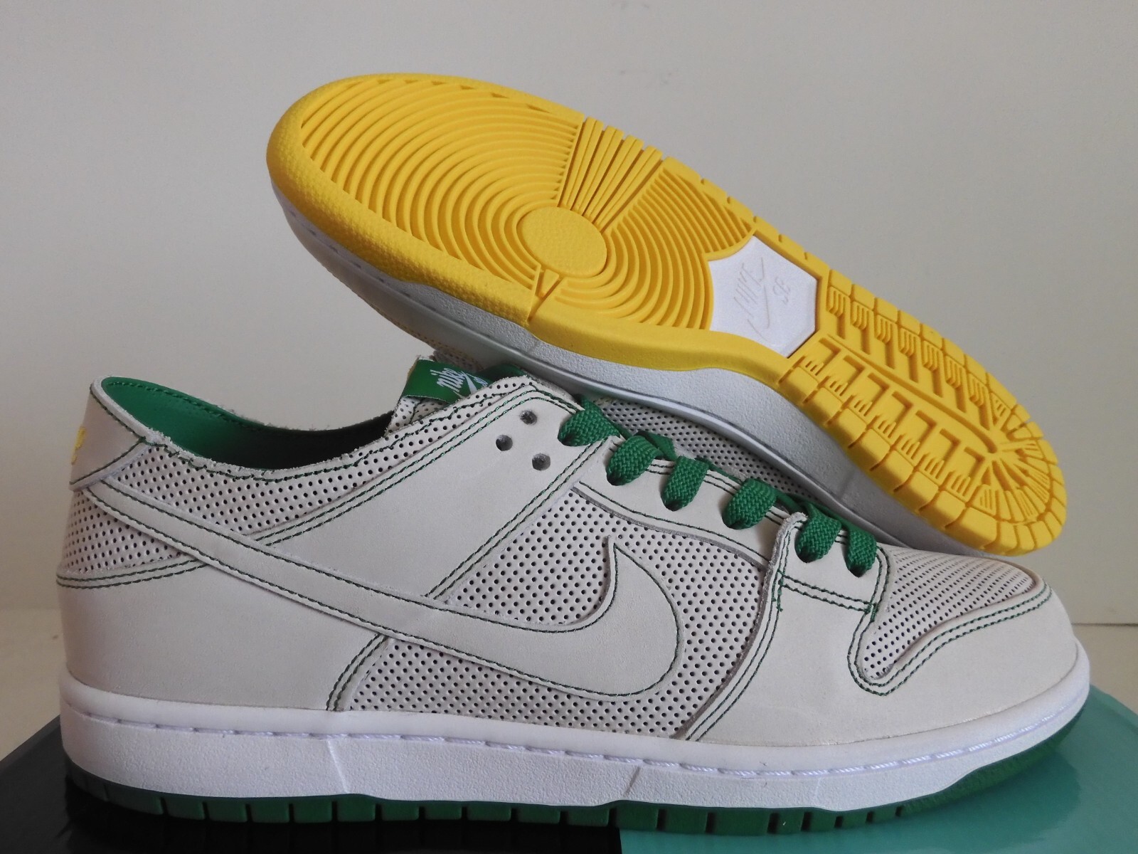 NIKE SB ZOOM DUNK LOW PRO DECON QS 