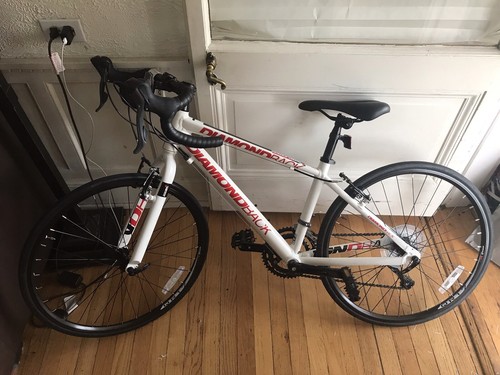 Kids Girls Boys Diamondback 24 Bike Bicycle White Black Red.. Local Pick Up IL .