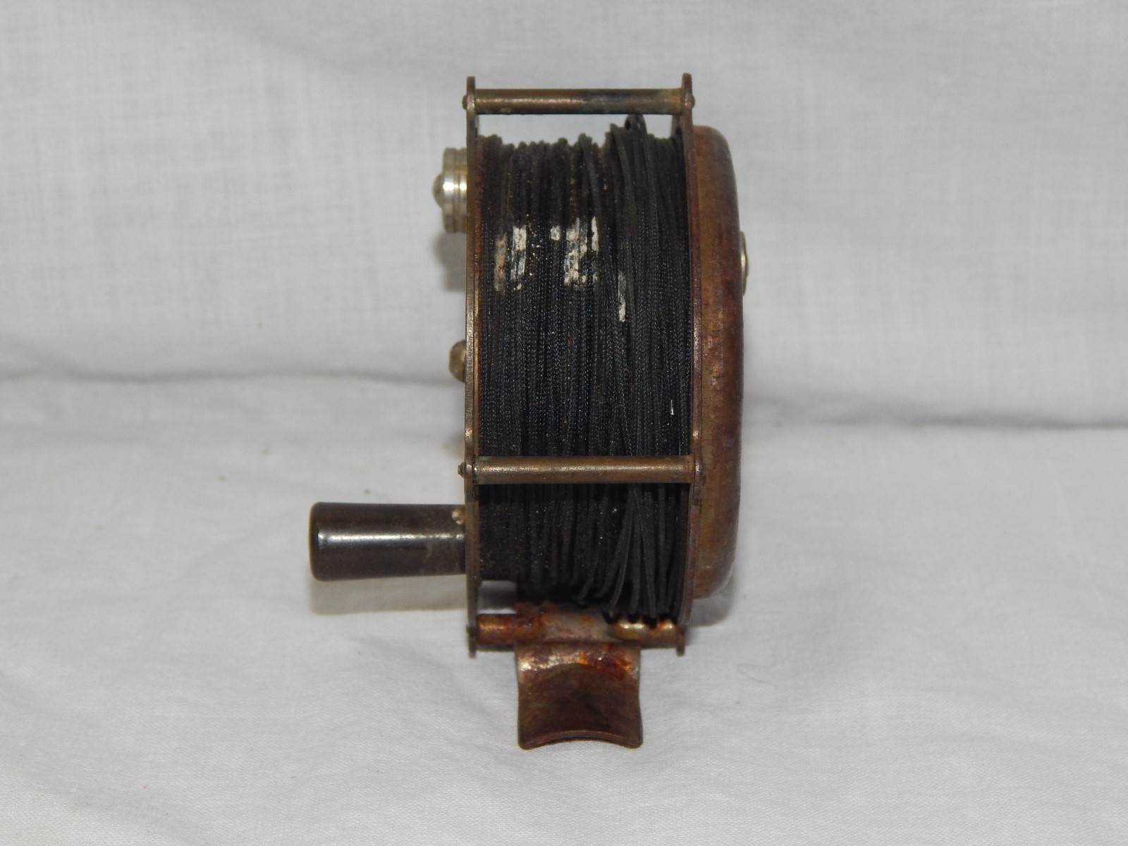 Vintage Unmarked Fly Reel With Line