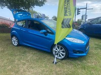 Candy Blue Zetec S In Stunning Condition. Will Be Serviced, MOT and  Warranty.