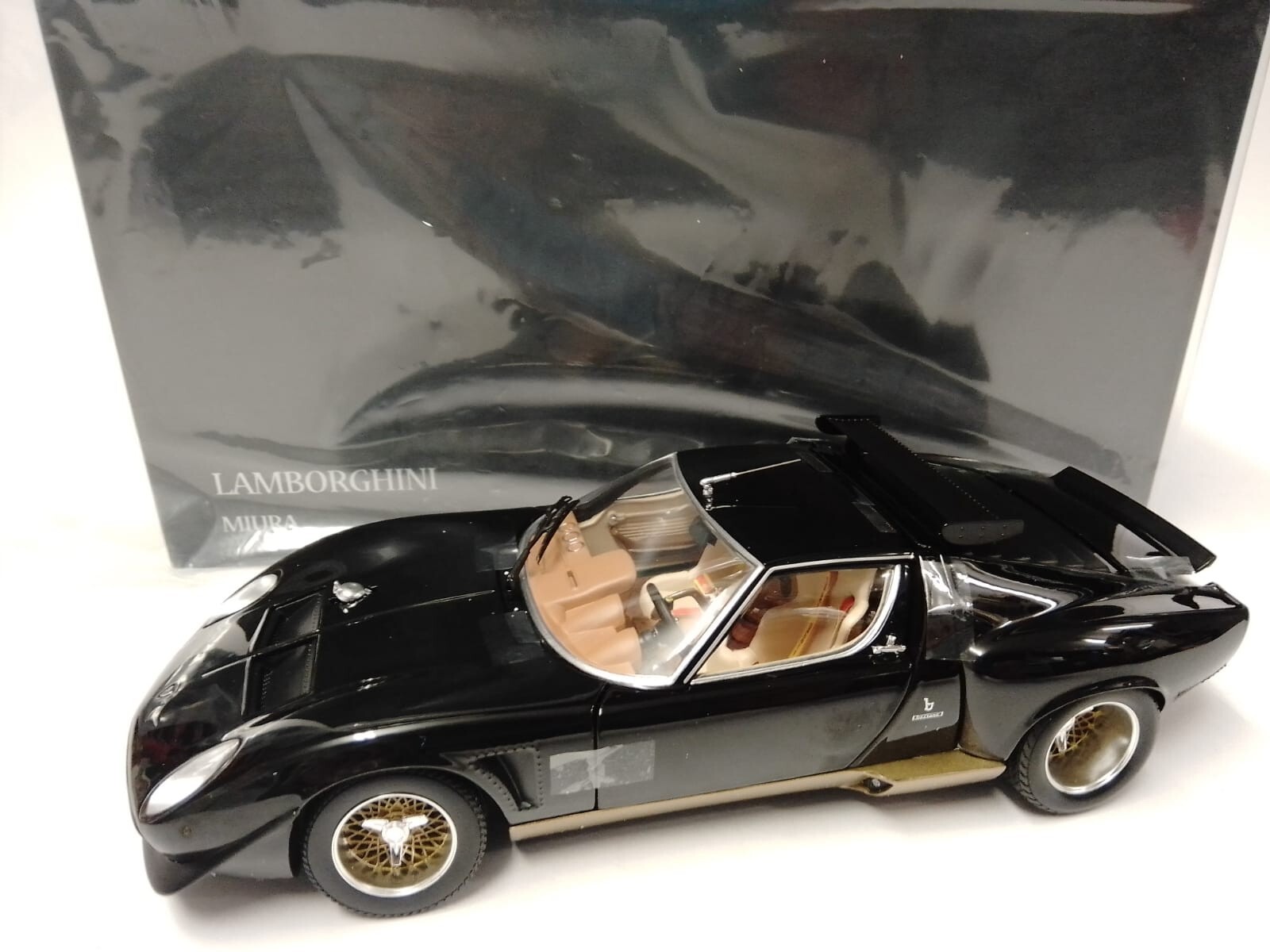 Kyosho Lamborghini Miura SVR Black/Gold 1/18 08319BKG | eBay
