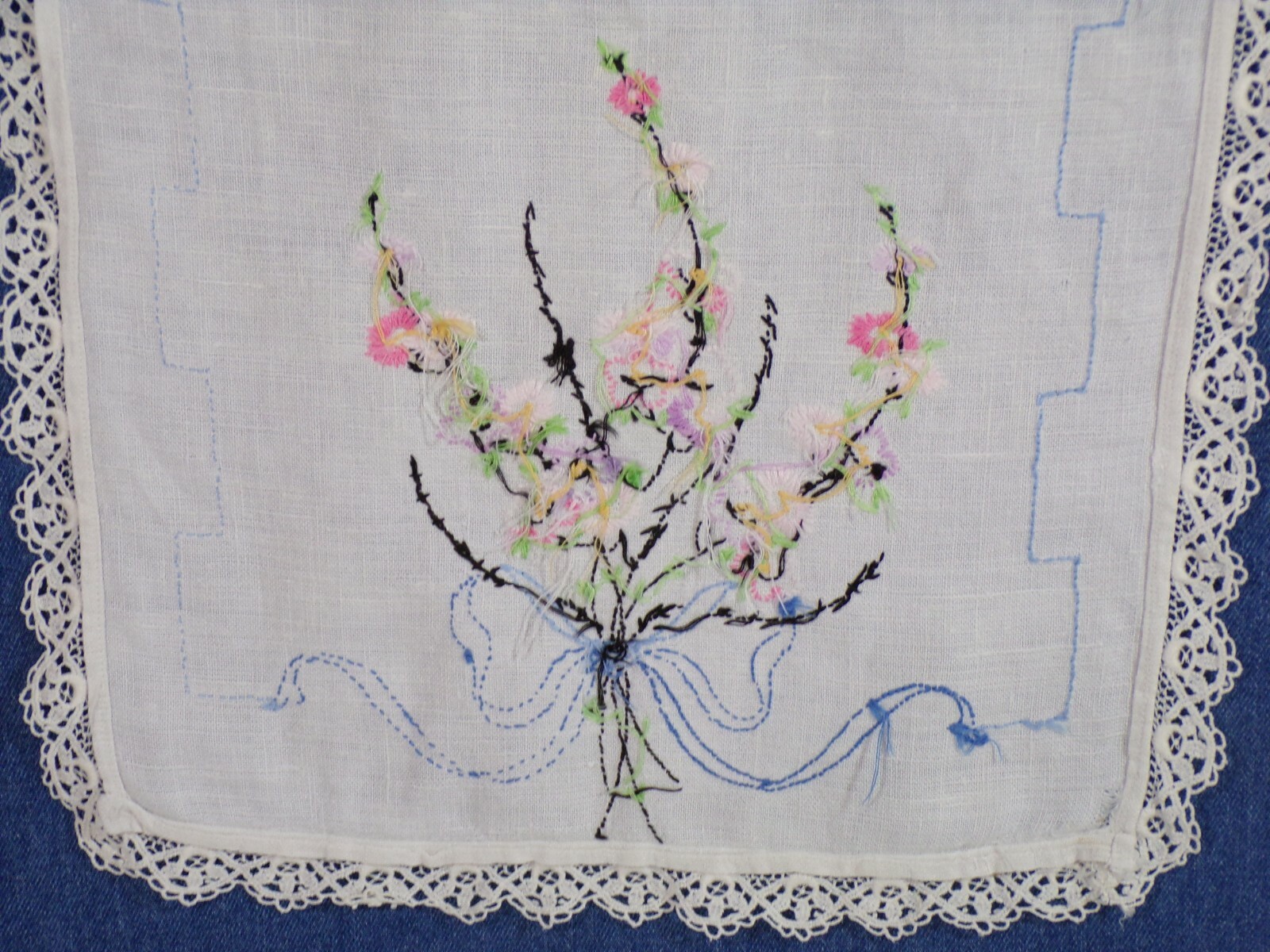 VINTAGE HAND EMBROIDERED COTTON TABLE RUNNER DRESSER SCARF FLOWERS 42X13”