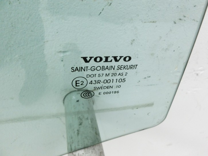 Volvo V70 135 07-13 Kombi RHK Seitenscheibe für Tür Türscheibe Rechts Hinten Volvo V70 135 07-13 17.06.2010 gebraucht Vorschau 3