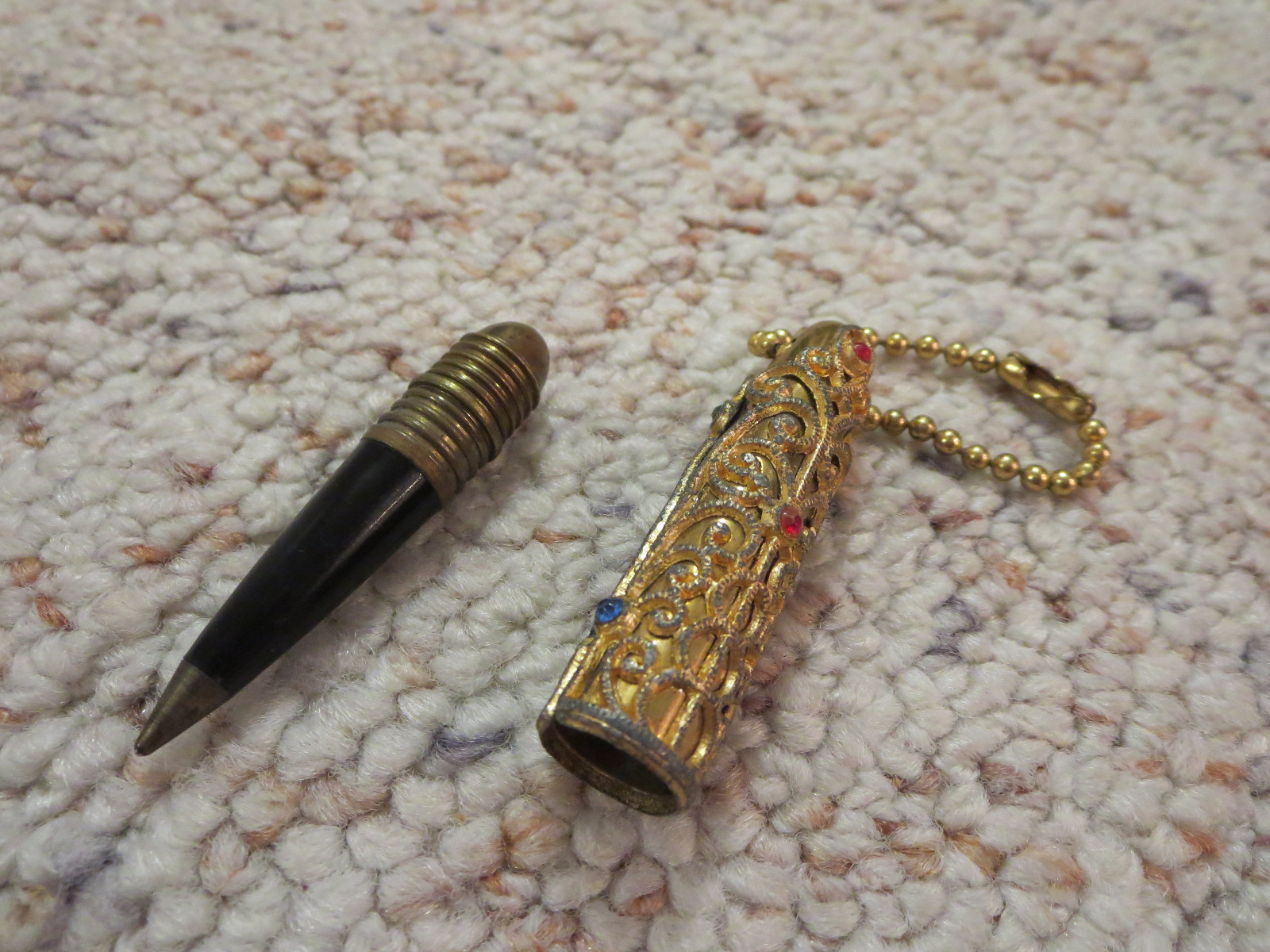 BULLET PEN with Key Chain ~ Ornate Golden Bejeweled Appearance (Gold Gem Jewel)