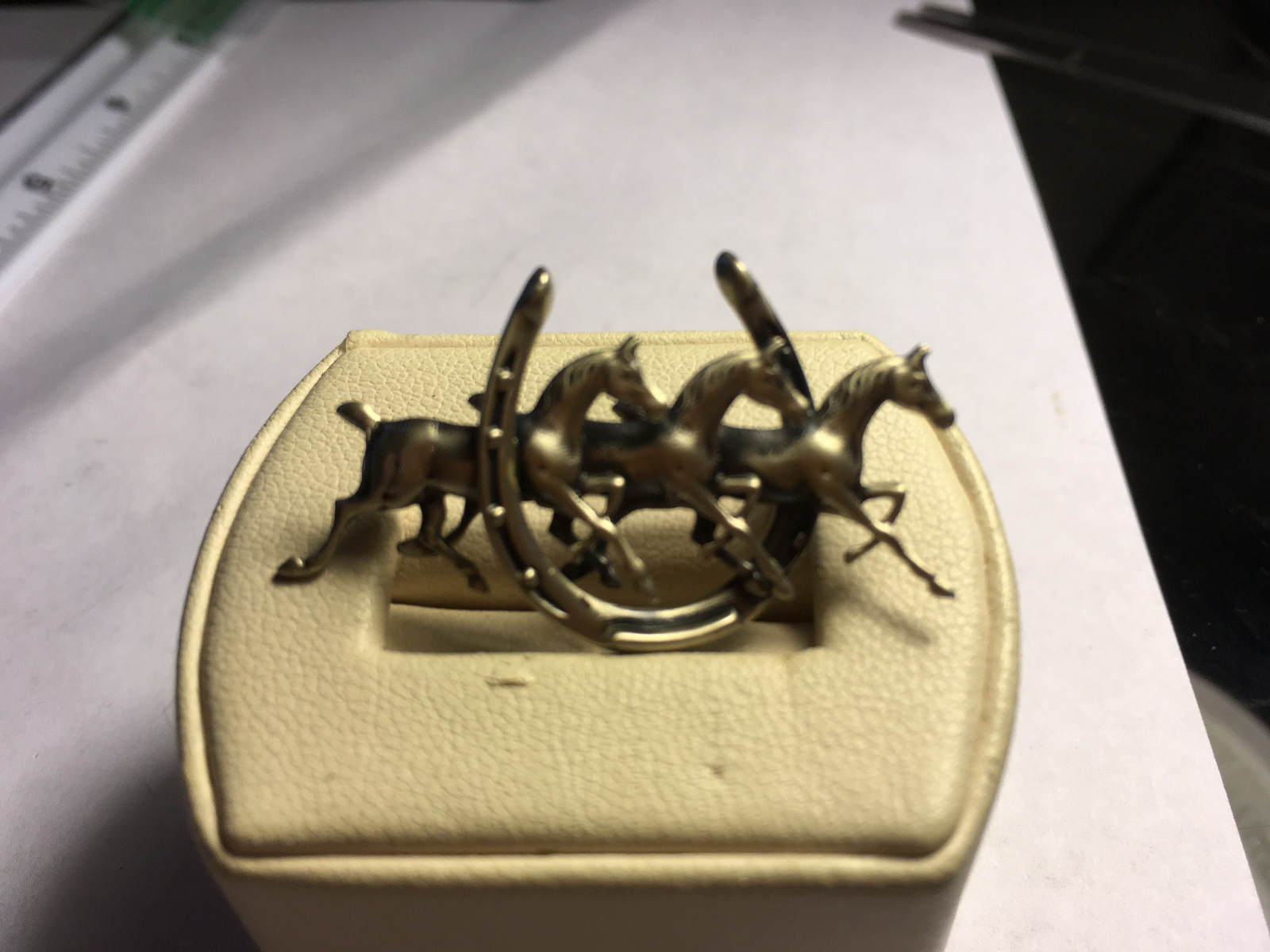Vintage Beau sterling dimensional Three Horse in Horseshoe Brooch
