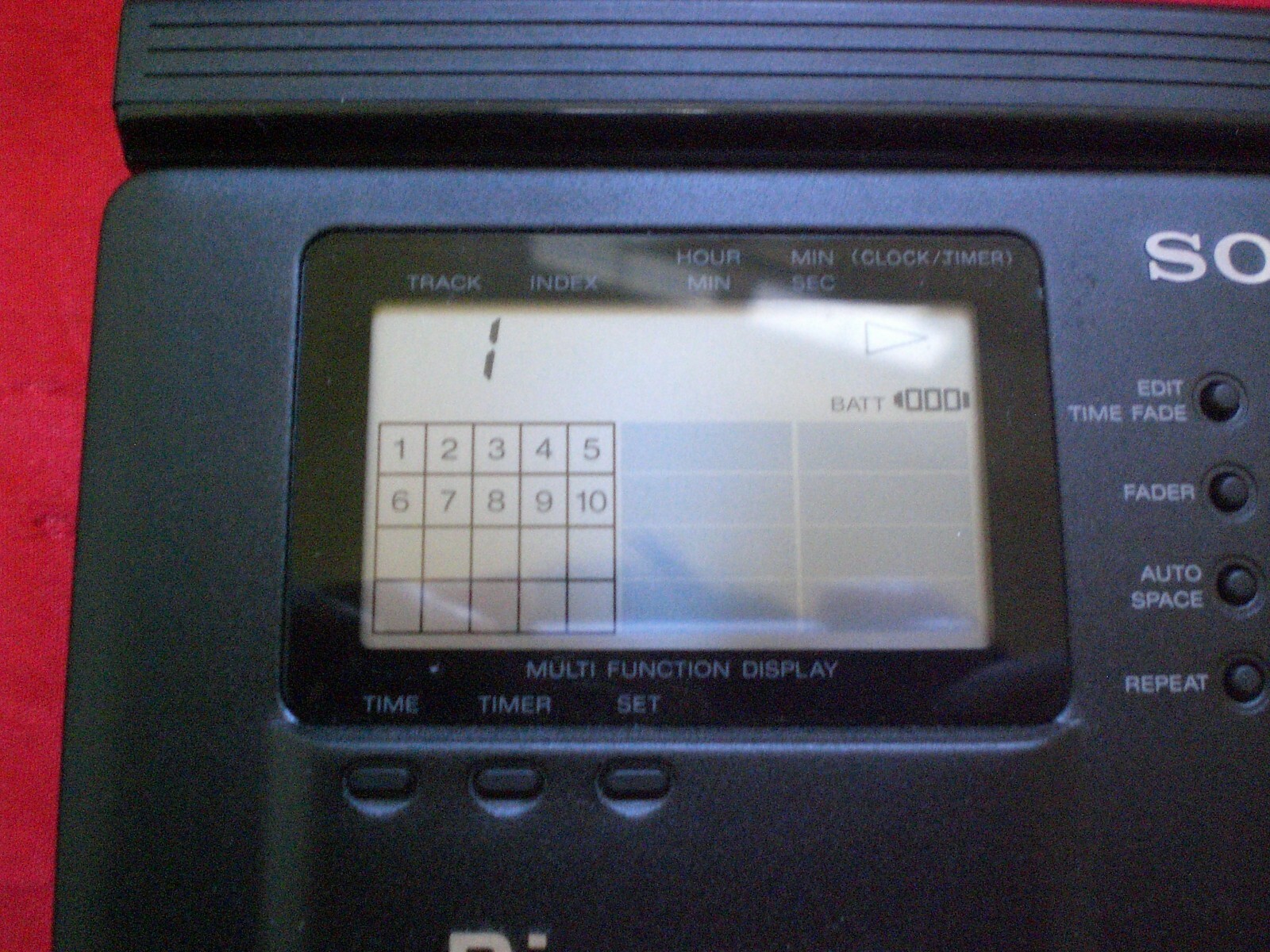 Broken SONY Discman CD Player D-350 for parts or repair