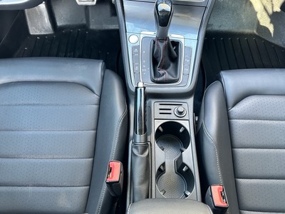 image 16 of interior