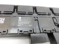 VW Touran II 5T 15-24 Schalter Taster Autom. Off PDC-Off VW Touran II 5T 15-24 14.12.2015 5TA927132A 034982021-01... Vorschau 5