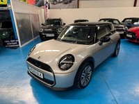2025 MINI Cooper 1.5 C Classic 3dr Auto HATCHBACK Petrol Automatic