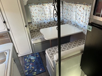 image 21 of interior