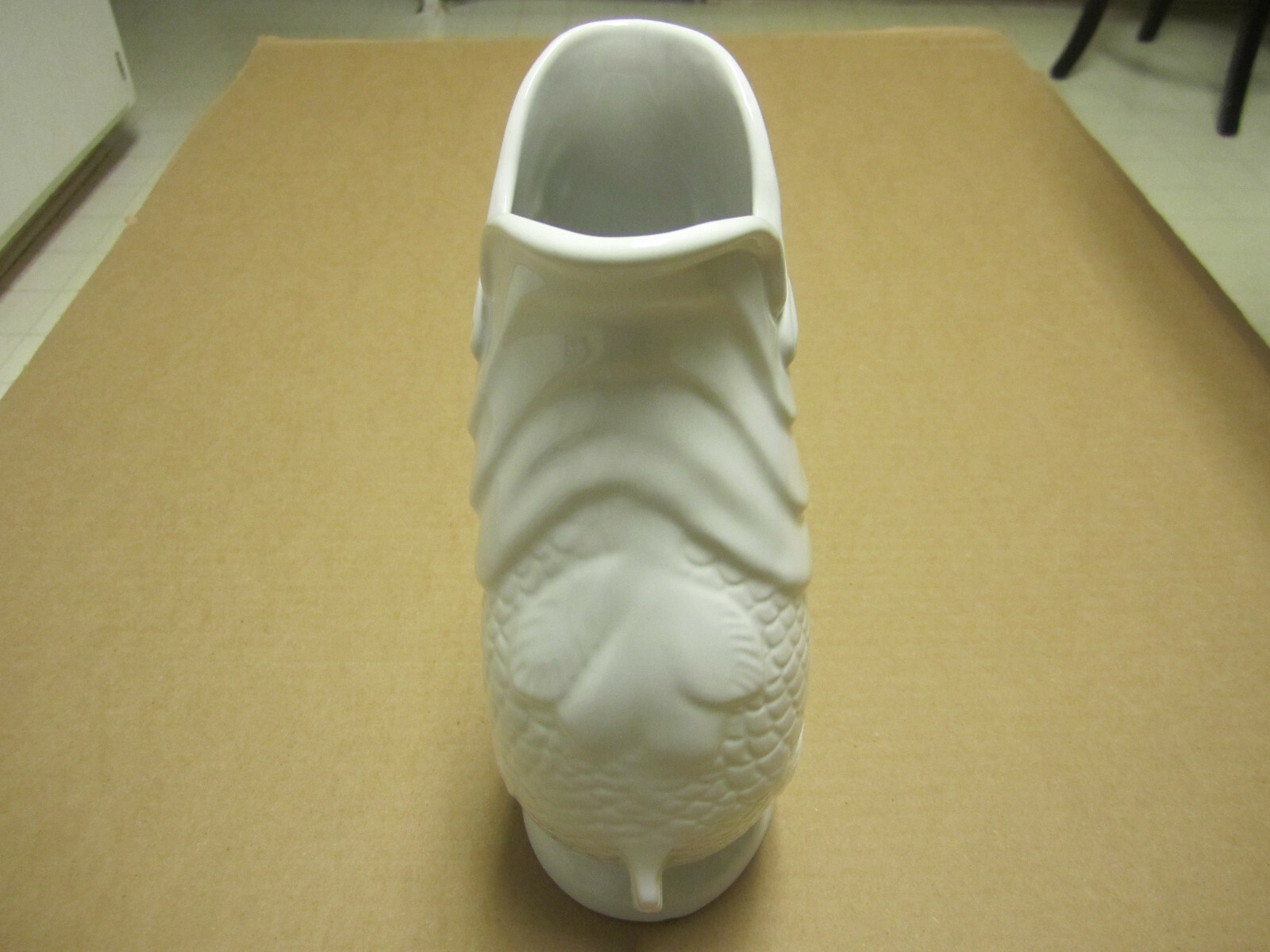 GLUGGLE JUG by Wade, made in STOKE ON TRENT ENGLAND, 10.75