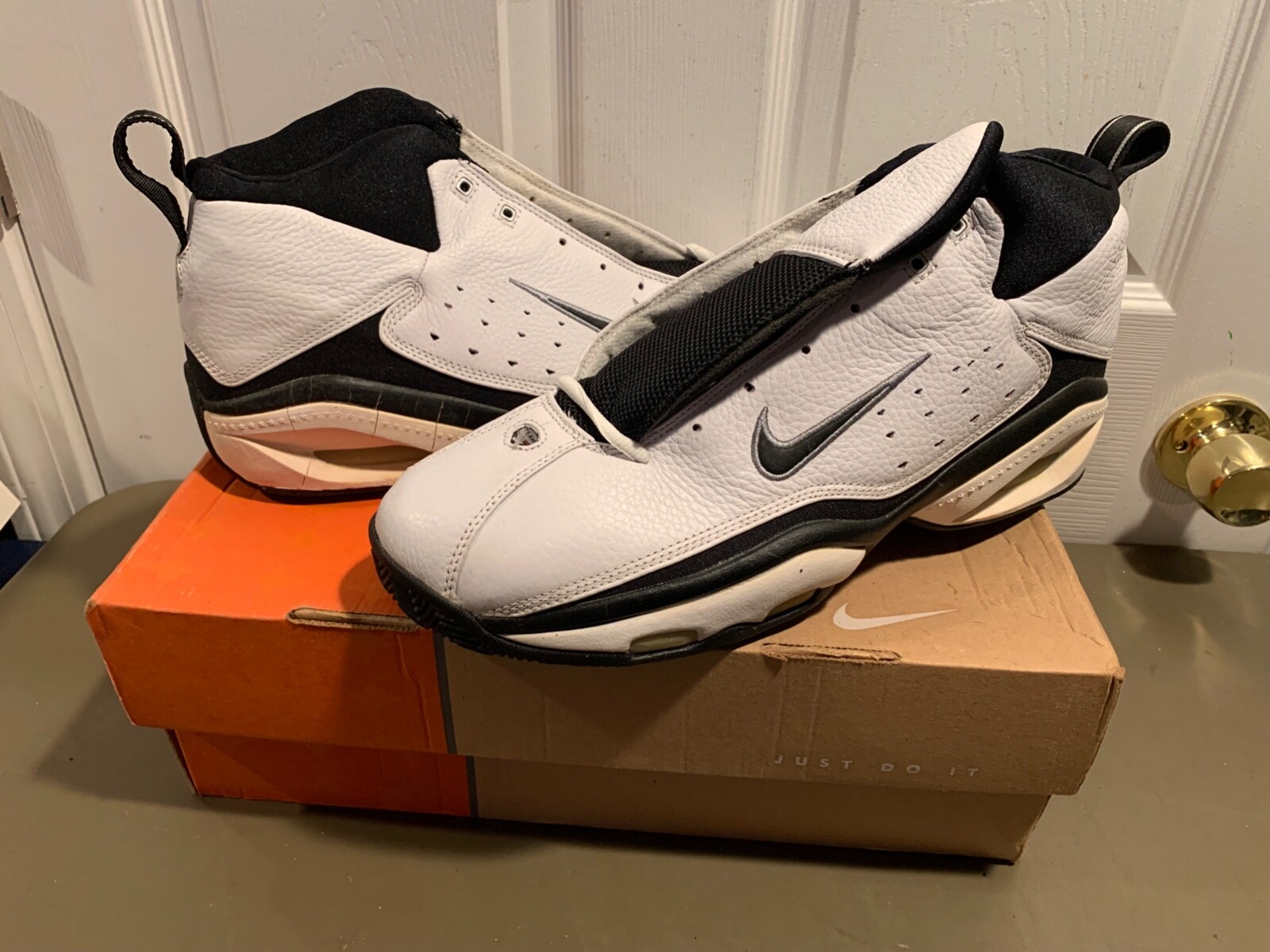 size 16 basketball shoes