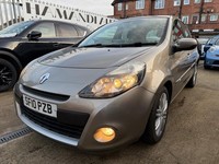 2010 Renault Clio 1.6 VVT Initiale TomTom Hatchback 5dr Petrol Auto Euro 4 (111