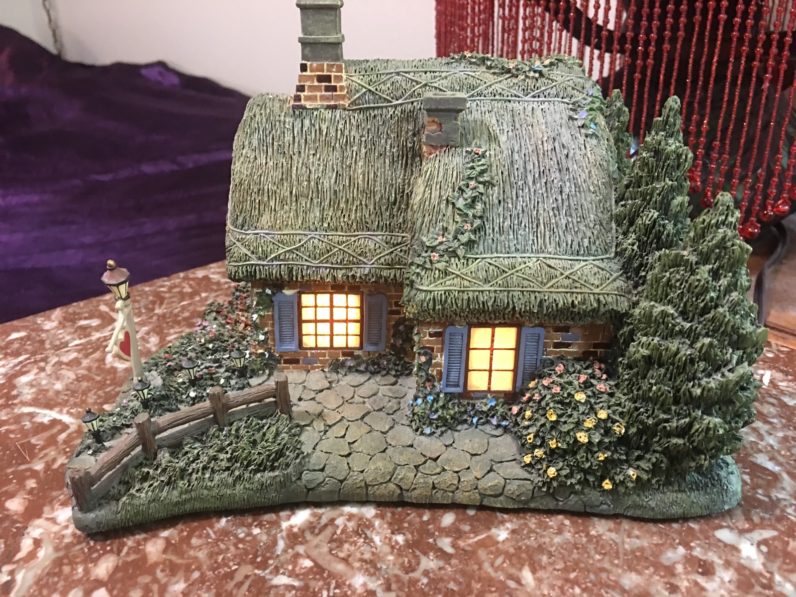 2110 Thomas Kinkade Hawthorne Village 