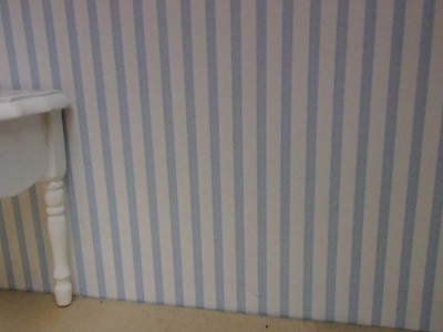 Vögelchen-Kinderzimmer-TAPETE kräftig pupurrot,ideal f PUPPENSTUBE,Bogen30x53cm