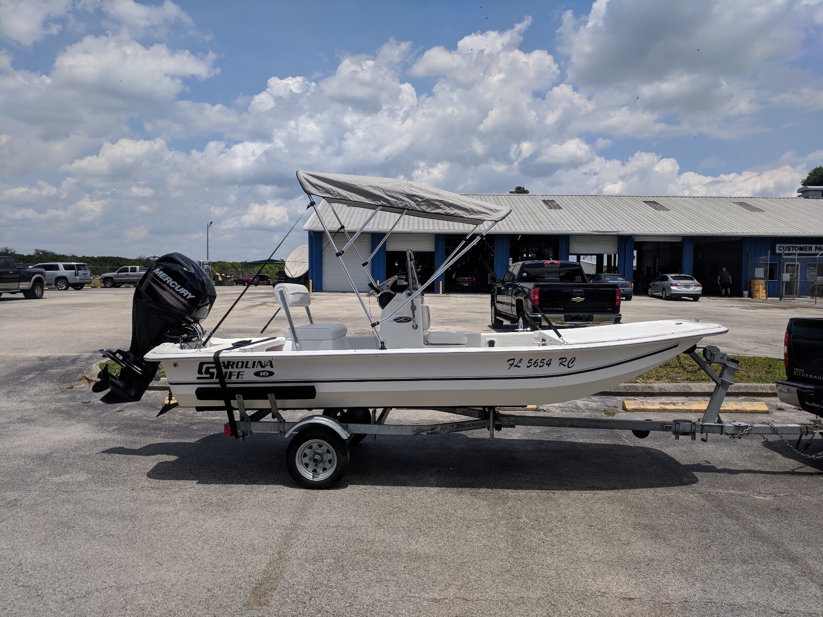 2015 Carolina Skiff Prerig JV16 Low hours Like new!