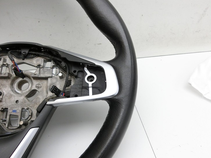 BMW 218i F45 14-18 Lederlenkrad 3-Speichen Sportlenkrad BMW 218i F45 14-18 17.07.2017 6860357 32306860357 3082512... Vorschau 3