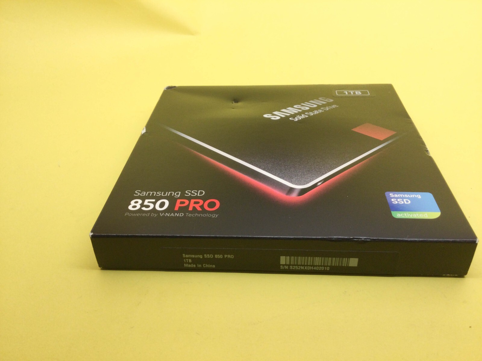 Samsung MZ-7LE1T00 2.5インチ 1TB SATA SSD Amazon.com: Samsung 860 EVO 1TB 2.5-Inch SATA III Internal