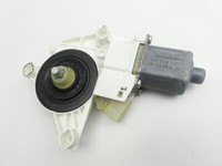 Mercedes W204 07-11 Lim Fensterhebermotor Links Vorne Mercedes W204 07-11 26.10.2007 A2048200142 0130822441 gebraucht Vorschau 4