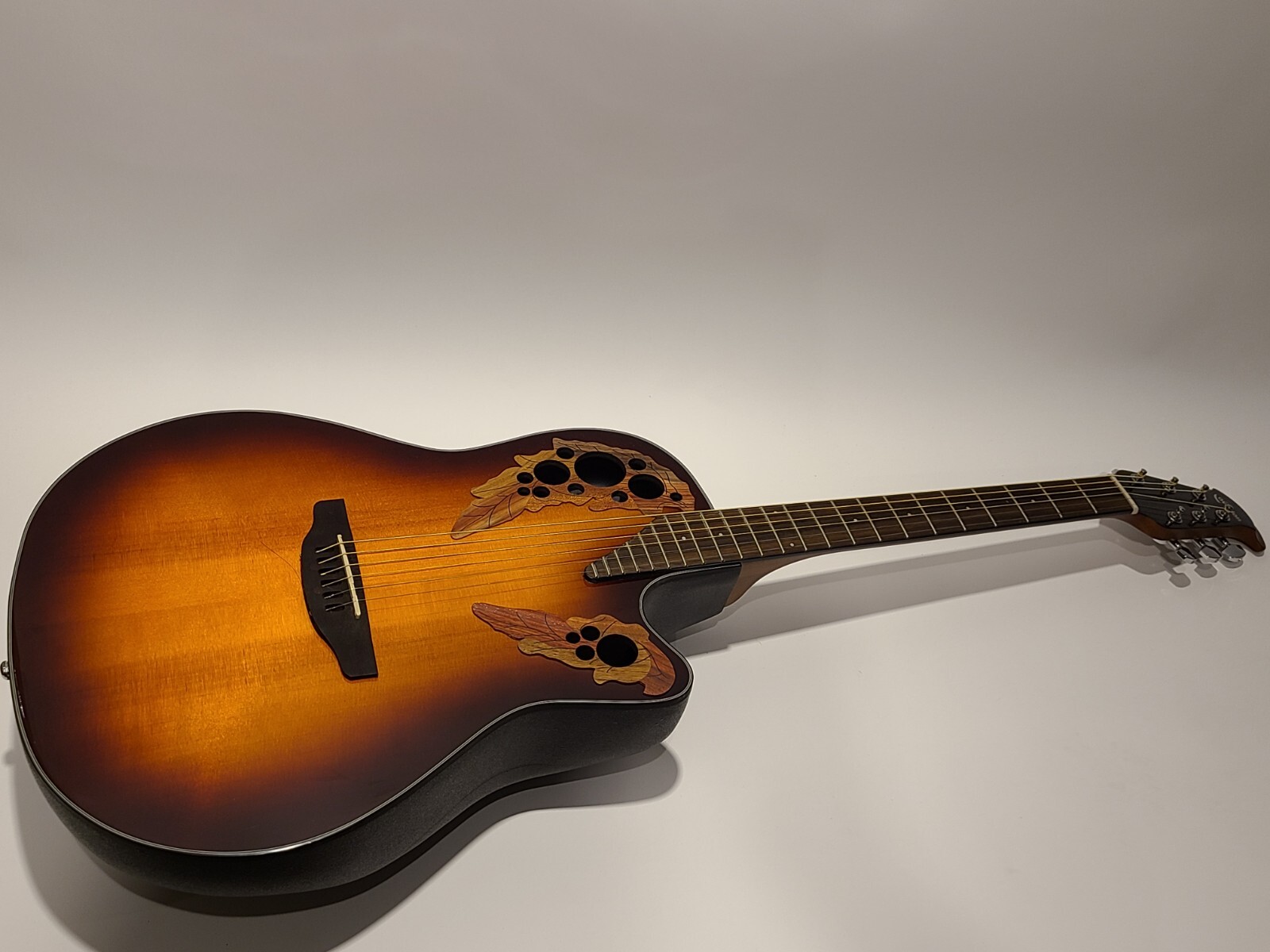 Ovation Celebrity CP741 (Parlor guitar) - メルカリ