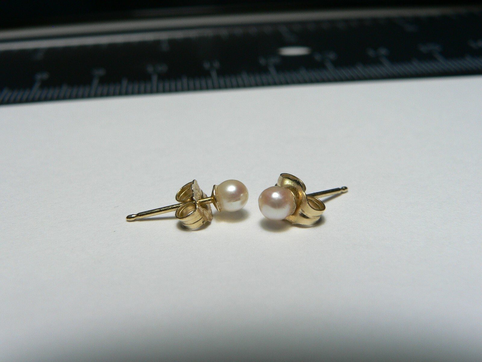 Vintage Cultured Pearl & 14K Yellow Gold Stud Earrings - 3 mm Size -Excellent!