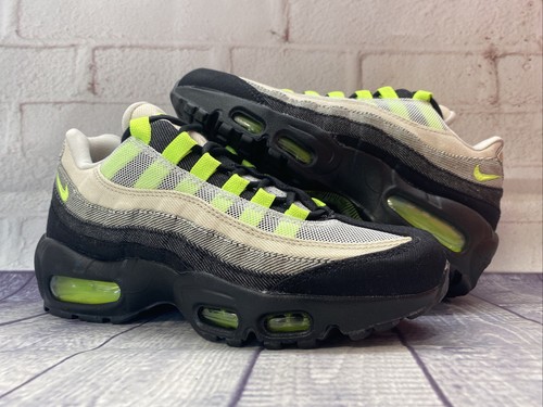 30cm DENHAM × Nike Air Max 95 Volt Air Max 95 x DENHAM 'Volt' Release Date. Nike SNKRS