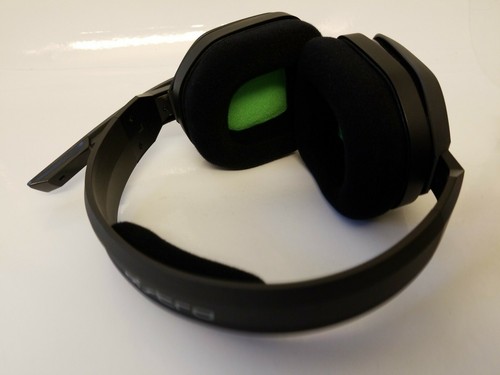 ASTRO Gaming A10 Wired 3.5mm Gaming Headset Xbox One, PS4, PC READ !