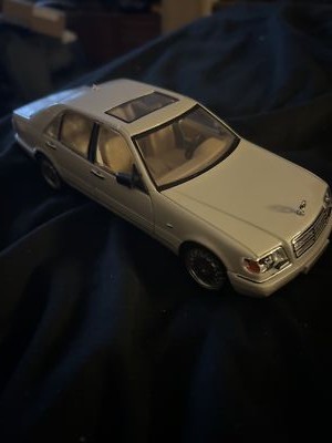1:24 Mercedes-Benz W140 S320 Diecast Classic Car Model Sound 1:24 Mercedes-Benz W140 S320 Diecast Classic Car Model Sound