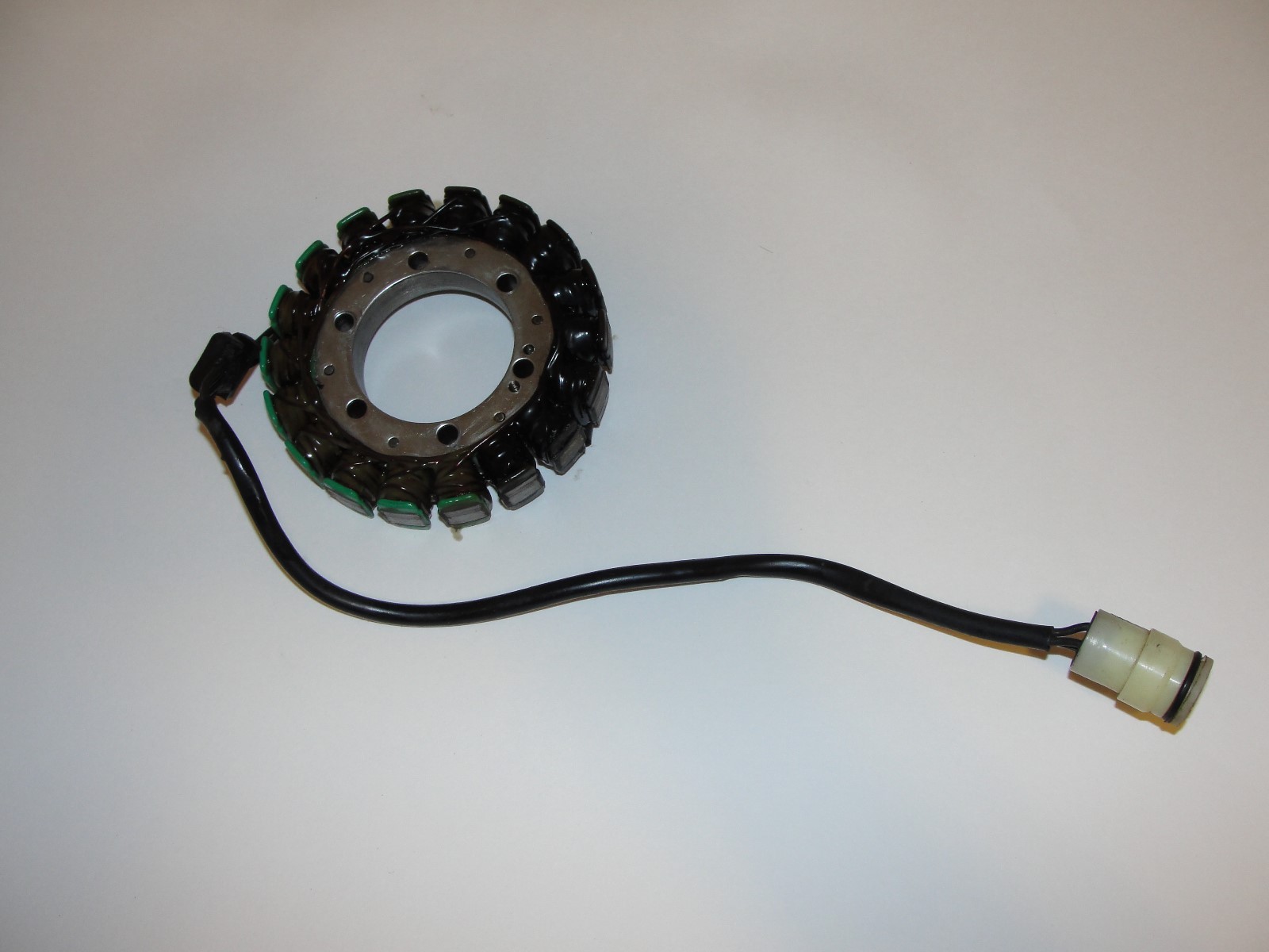 りーさ 2000 - 2002 Kawasaki ZX6R 05 - 08 ZZR Engine Stator