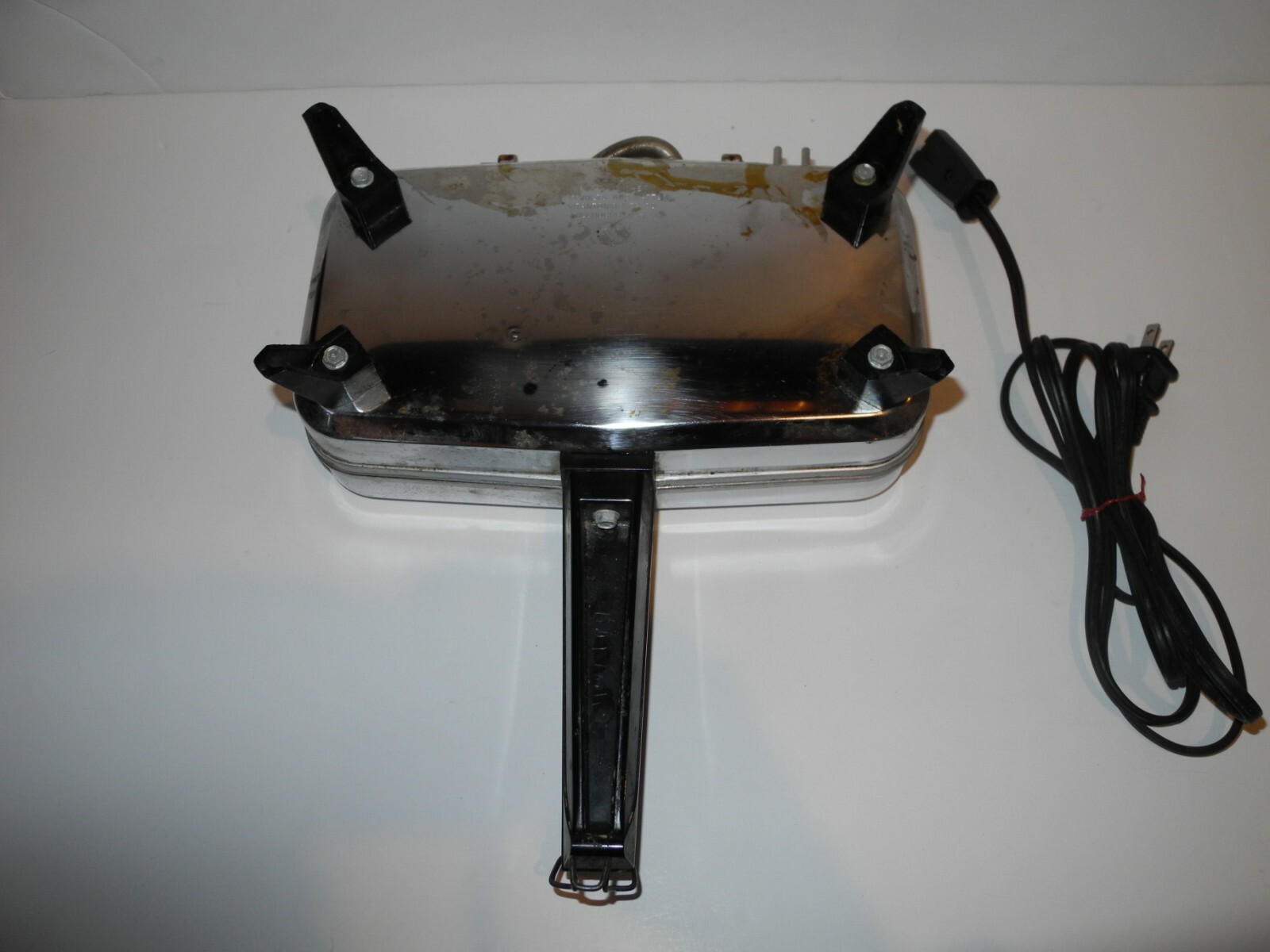 Vintage Vitantonio 300 Automatic Pizzelle Chef Pizzelle Iron Maker 800W Works