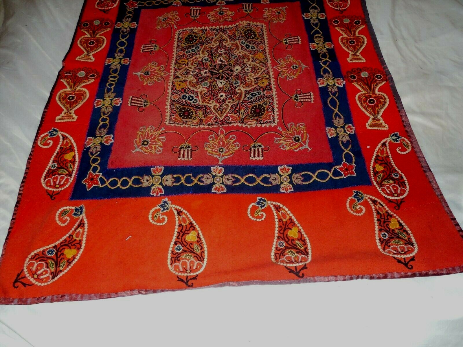 ANTIQUE PERSIAN HAND EMBROIDERY SUZANI WOOL FELT PAISLEY TEXTILE TAPESTRY