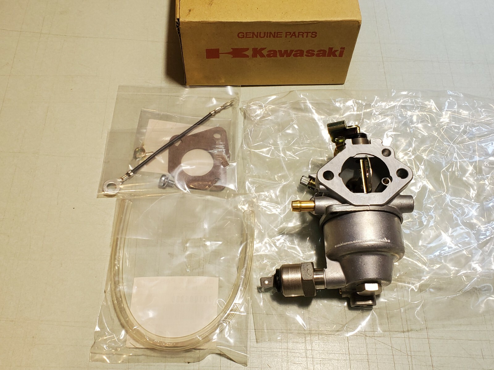 f688044KF2477Hシ-トレッカ Ｌ/bk OEM Kawasaki Small Engine Keihin Carburetor Kit w/Gaskets