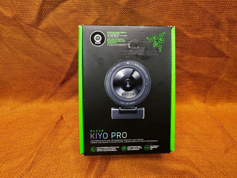 Razer Kiyo Pro Webcam: Full HD 1080p 60FPS - Adaptive